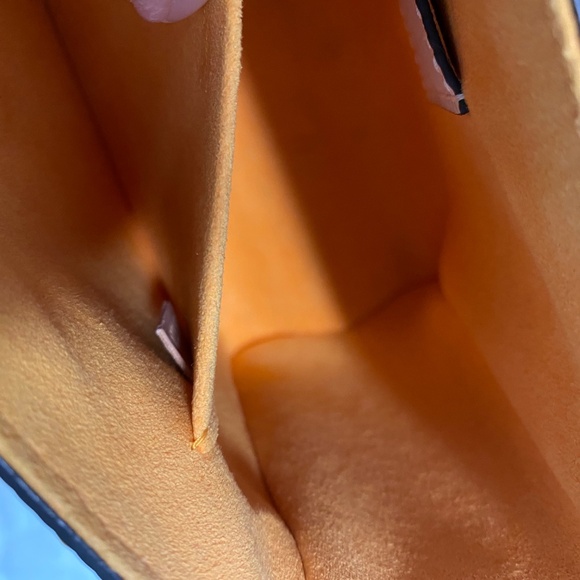 Louis Vuitton Twist MM - M56132 - Picture 10 of 13